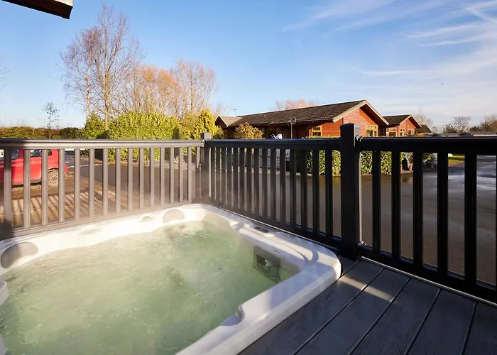Penny Lodge With Hot Tub
